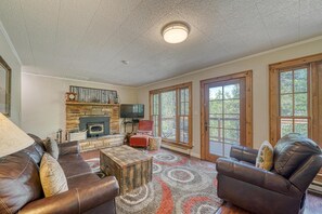 Téléviseur connecté, foyer, lecteur de DVD