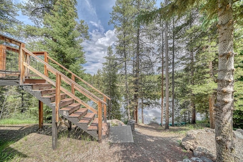 Star of the West - 5 MINUTES to Ski Cooper! Modern cabin on Lake!