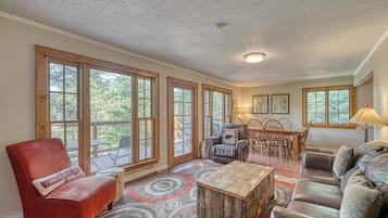 Smart TV, chimenea y reproductor de DVD