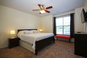 2 dormitorios, tabla de planchar con plancha, wifi y ropa de cama