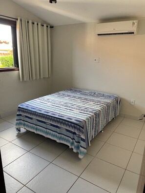 5 室のベッドルーム、アイロン / アイロン台