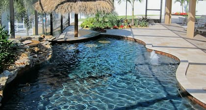 Piscine primée de luxe, soleil toute la journée, front de mer, accessible en fauteuil roulant