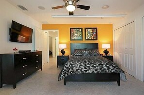 5 bedrooms, desk, iron/ironing board, free WiFi