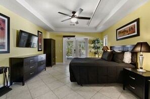 5 bedrooms, desk, iron/ironing board, free WiFi