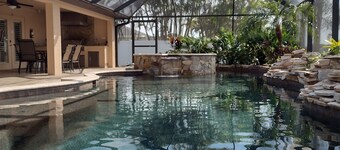 Luksus prisvindende pool, heldags sol, havnefront, kørestolsvenlig