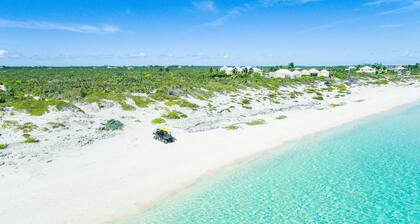 Sea La Vie - Beachside 2 Bedrooms Unit #4, with ocean views