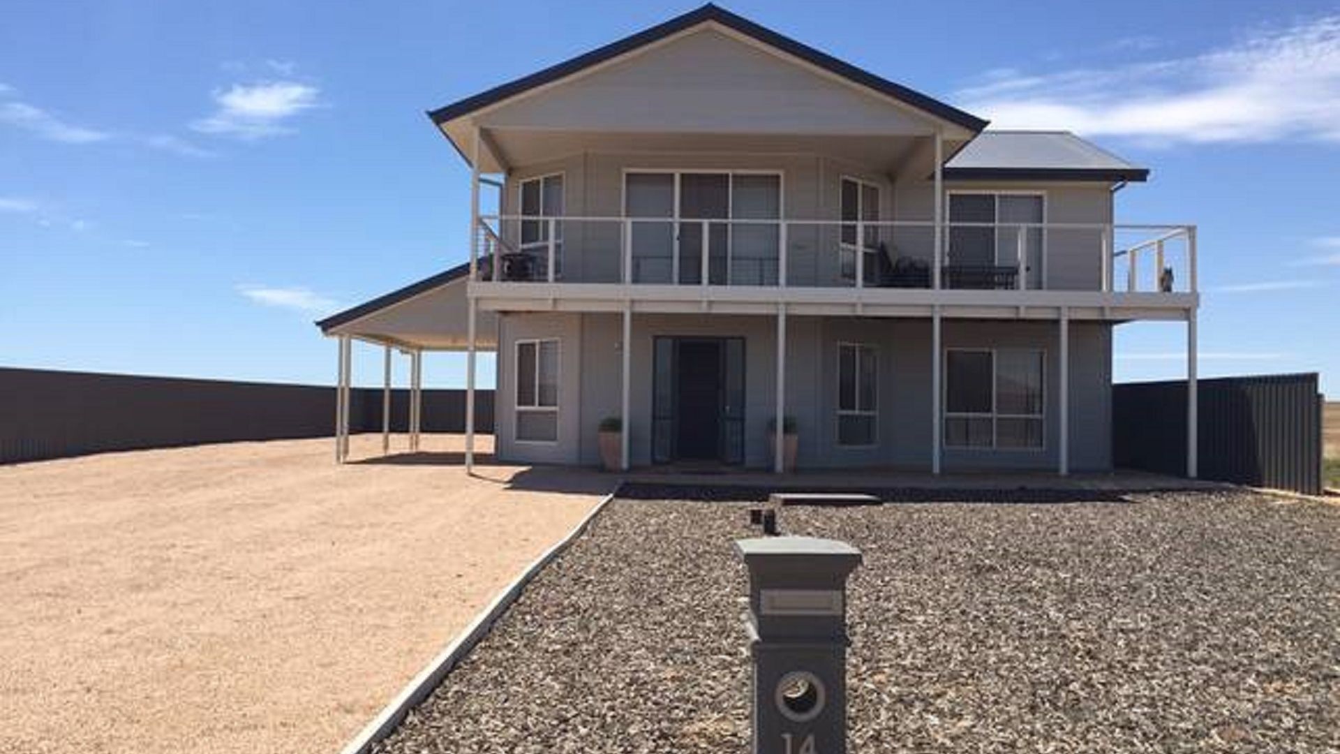 Living The Dream 300m From The Beach