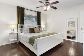 4 bedrooms, iron/ironing board, free WiFi, bed sheets