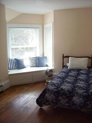 6 Schlafzimmer, Bügeleisen/Bügelbrett, WLAN, Bettwäsche