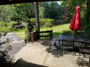 Outdoor dining - PET-FRIENDLY - Adirondack Retreat w/ Private Sandy Beach Close To Season Events (North Creek)