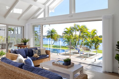 Pelican Sands by Salty Stays, Water views, Private Jetty