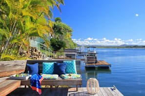 Terrace/patio - Pelican Sands by Salty Stays, Water views, Private Jetty (Noosa Heads)