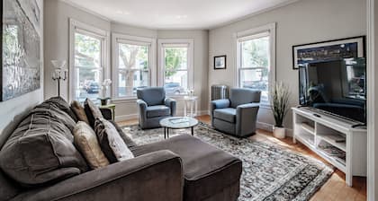 Whether With Family or Friends Shop, Sight See & Dine at Great Restaurants