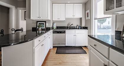 Whether With Family or Friends Shop, Sight See & Dine at Great Restaurants