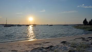 Beach nearby, sun loungers