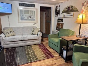 TV, DVD player, ping pong, books