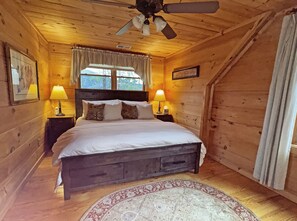 2 bedrooms, iron/ironing board, travel cot, free WiFi - River Magic, Romantic Luxury Log Cabin with Hot Tub (Hot Springs)