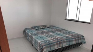 3 Schlafzimmer, Bügeleisen/Bügelbrett, WLAN, Bettwäsche