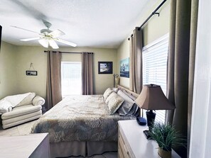 3 bedrooms, iron/ironing board, free WiFi, bed sheets - Private Pool • Short Walk to Beach • Family-Friendly Getaway! (Miramar Beach)