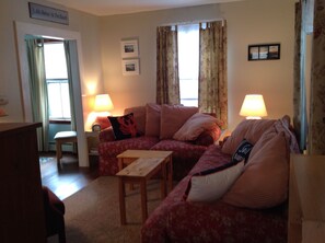 Smart TV, DVD player, books, music library