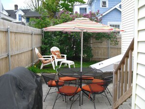 Outdoor dining - Just a few remaining peak weeks for 4BR/2BA, five-minute walk to the beach! (Old Orchard Beach)