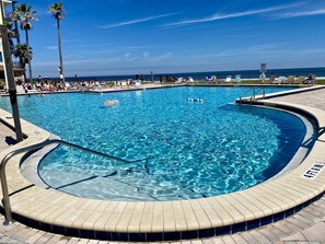 Pool - Oceanfront Studio 1st floor- Pools Open - Hawaiian Inn (Daytona Beach Shores)