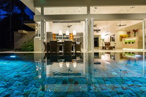 Outdoor dining - Expansive Ocean View Exotic Jungle Residence! (Dominical)