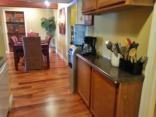 Beautiful Villa Close to All St. Louis Attractions!
