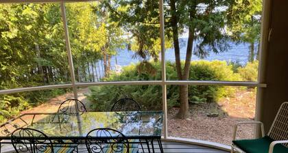 Harmaa lokki mökki-rantahotelli