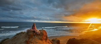 UNWIND AT THE 3BR CAPE BEACH HOUSE | FREE Wi-Fi | Families, Solo, Couples, Pets