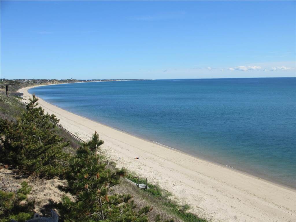 4BD Waterfront Contemporary with A/C--RIGHT ON THE BEACH, Direct Access to Private Beach, Amazing Sunset & Water Views