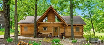 Upscale Cabin Retreat-Hot Tub-Free Tix-Dual Masters-Fireplace & Fire Pit-Near Big Cedar-Car Charger