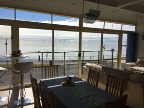Dining - Crystal Blue apartment (Port Vincent)
