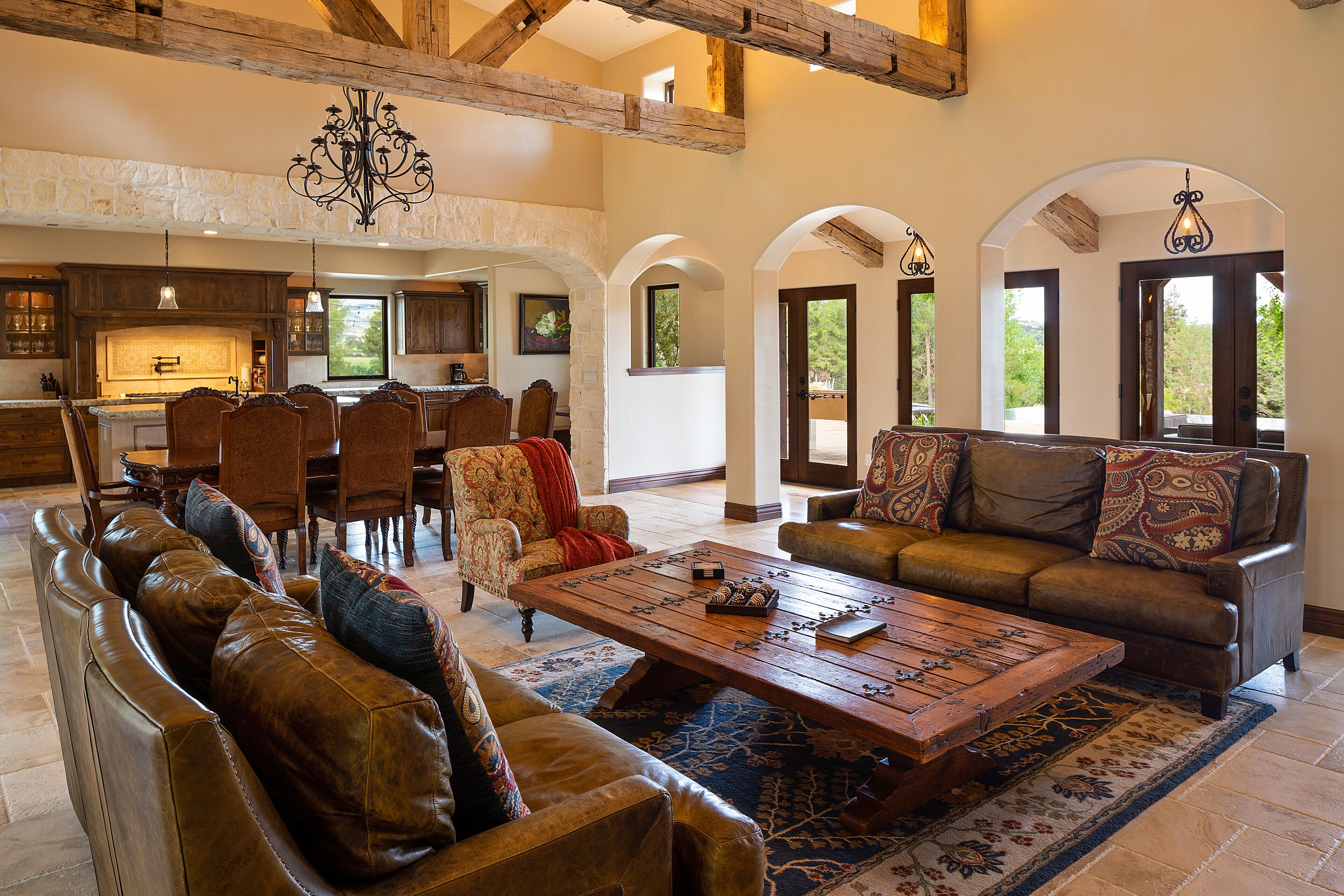 Five En-suite Home Just A Few Minutes From Downtown Paso Robles - Paso Robles, CA