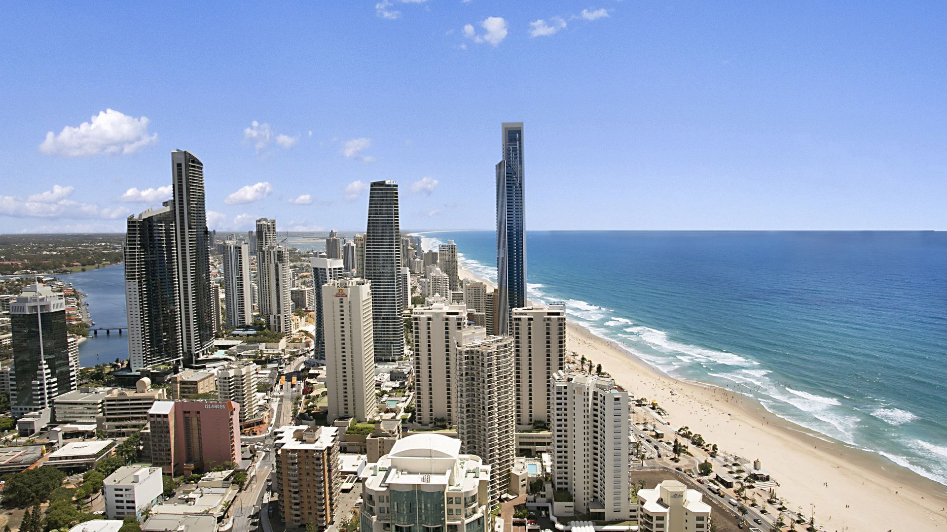 Q1 LEVEL 47 2 BEDROOM BEACH VIEWS