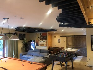 Spielezimmer