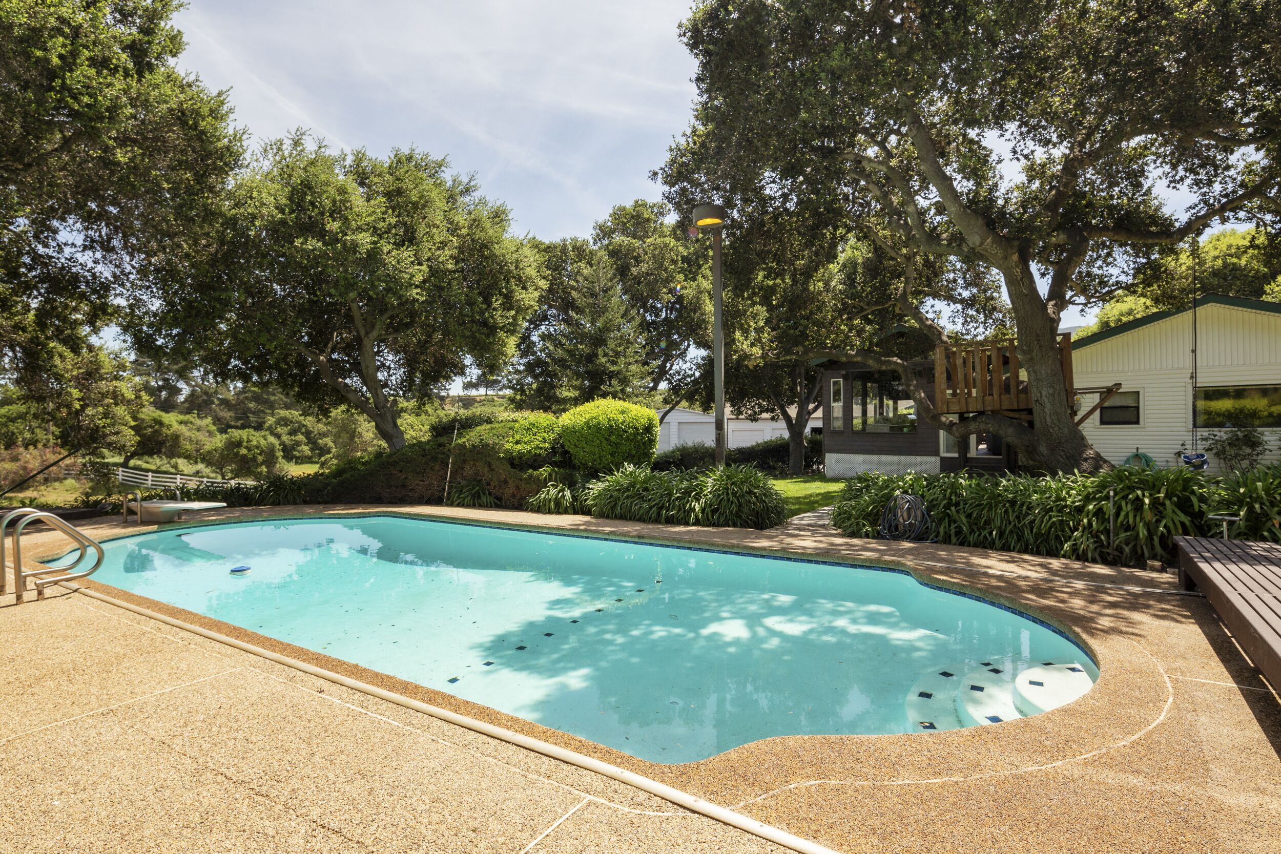 Piscine extérieure, piscine chauffée