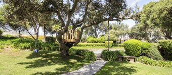 Fantastic Vacation Retreat, Family Reunions , and Private Pool!