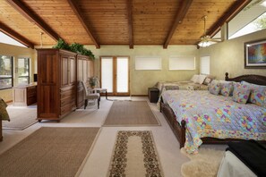 6 habitaciones, escritorio, tabla de planchar con plancha y wifi gratis