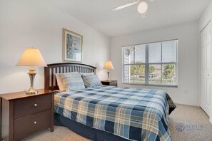 3 habitaciones, tabla de planchar con plancha, cuna de viaje y wifi 