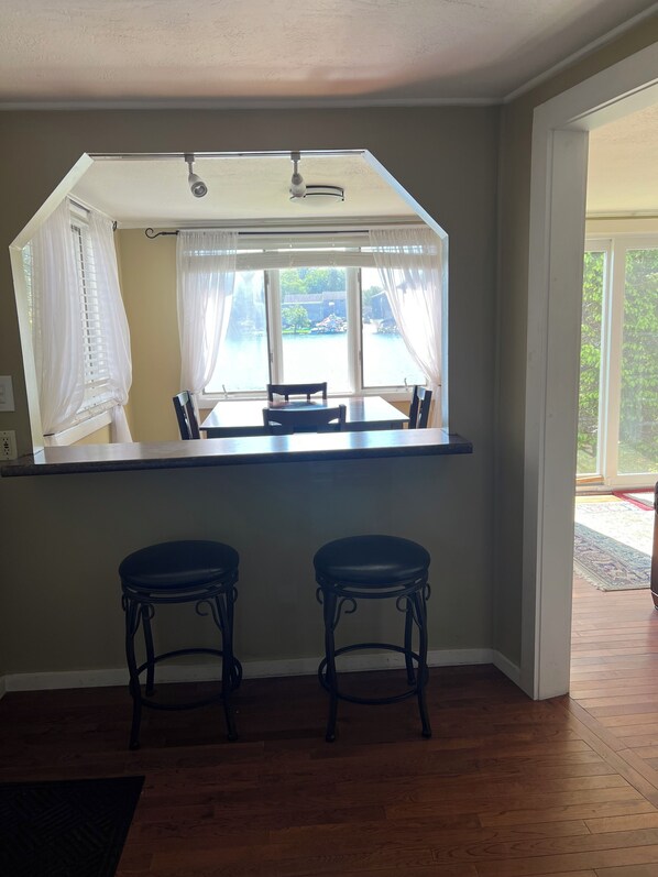 Interior - Winnisquam Lake W/Dock & Walk In Sandy Beach Near The Sandbar (Tilton)