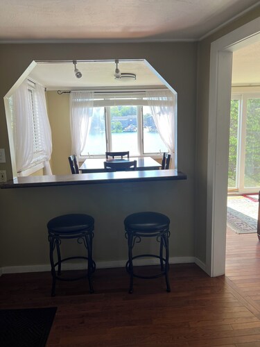 Winnisquam Lake W/Dock & Walk In Sandy Beach Near The Sandbar