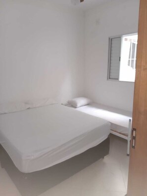 3 quartos, Wi-Fi de cortesia, roupa de cama
