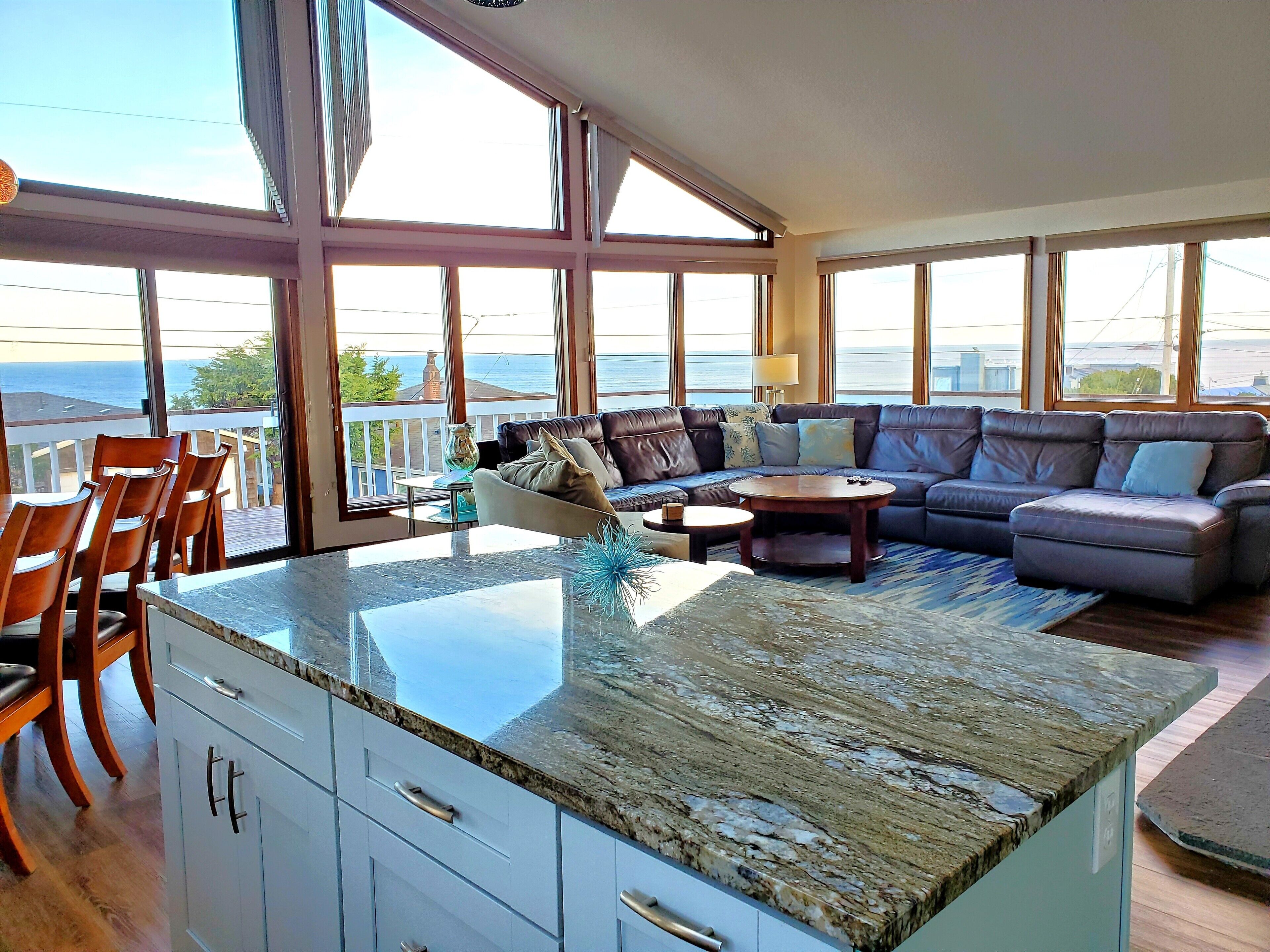 Smart-TV, peis, DVD-spiller og fotballspill