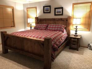 3 bedrooms, iron/ironing board, travel cot, free WiFi