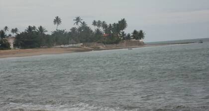 1 - Condominium located 200m from one of the most beautiful beaches on the north coast