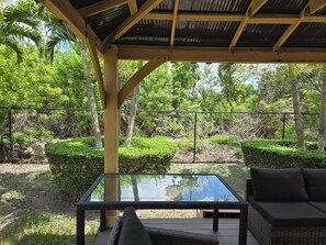 Property grounds - Gem in the Oasis. (Homestead)