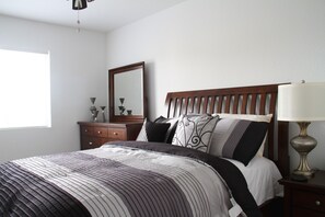 4 soverom, skrivebord, strykejern/-brett og wi-fi