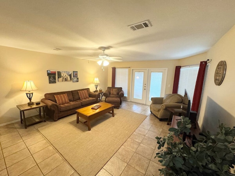 2 Night Min Only Mdw | 2 Pools/4 Hot Tubs - New Braunfels, TX