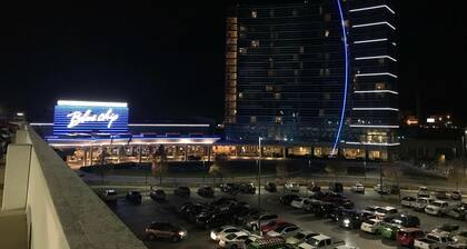 "SOFANA EN EL LAGO" - ¡Momentos inolvidables de relajación en el lago!